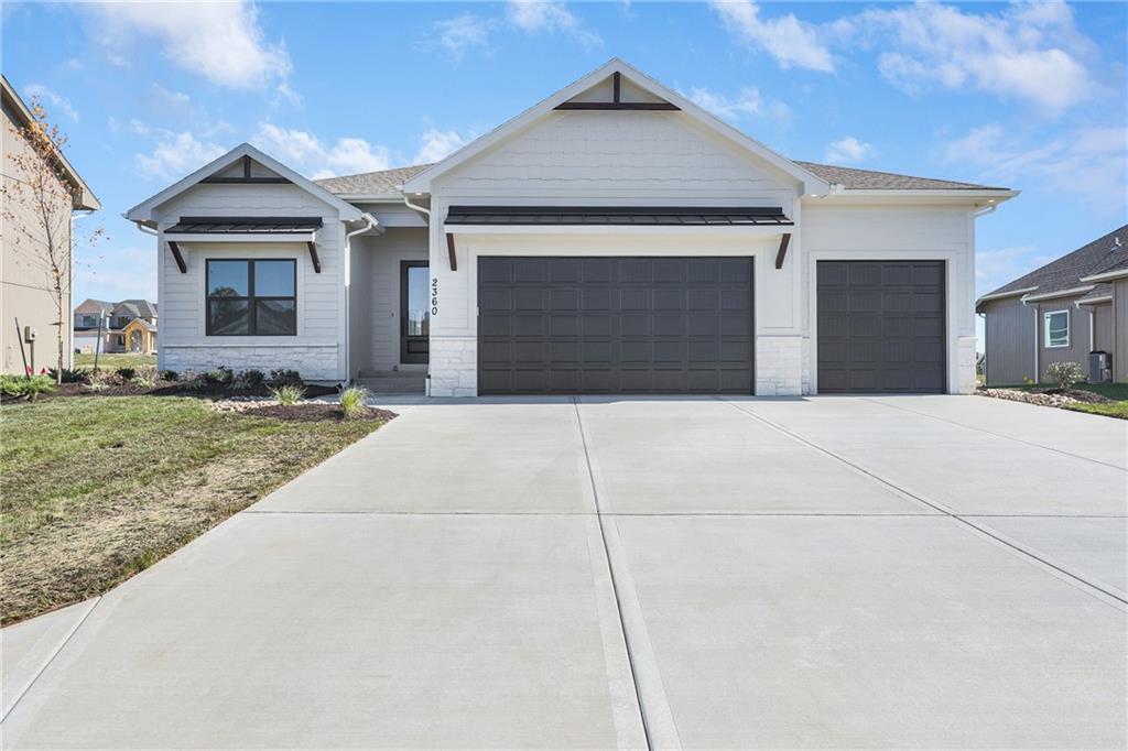 Listing Photo MLS #HMS2596813