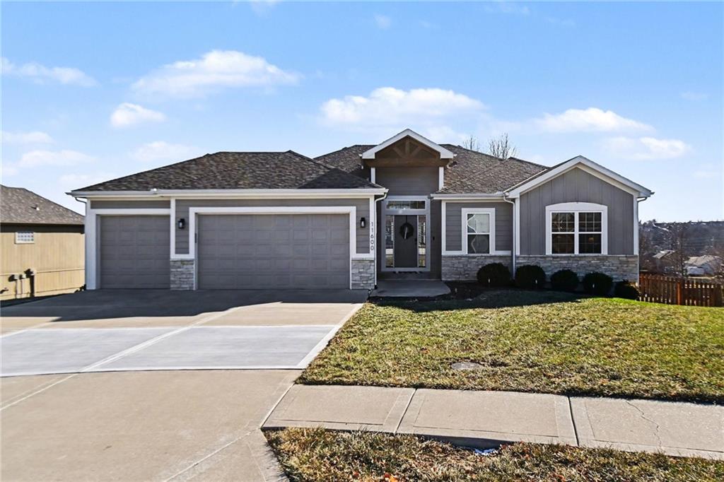 Listing Photo MLS #HMS2597327