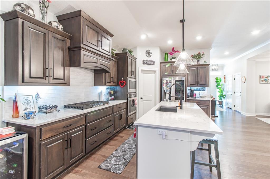 Listing Photo MLS #HMS2597727