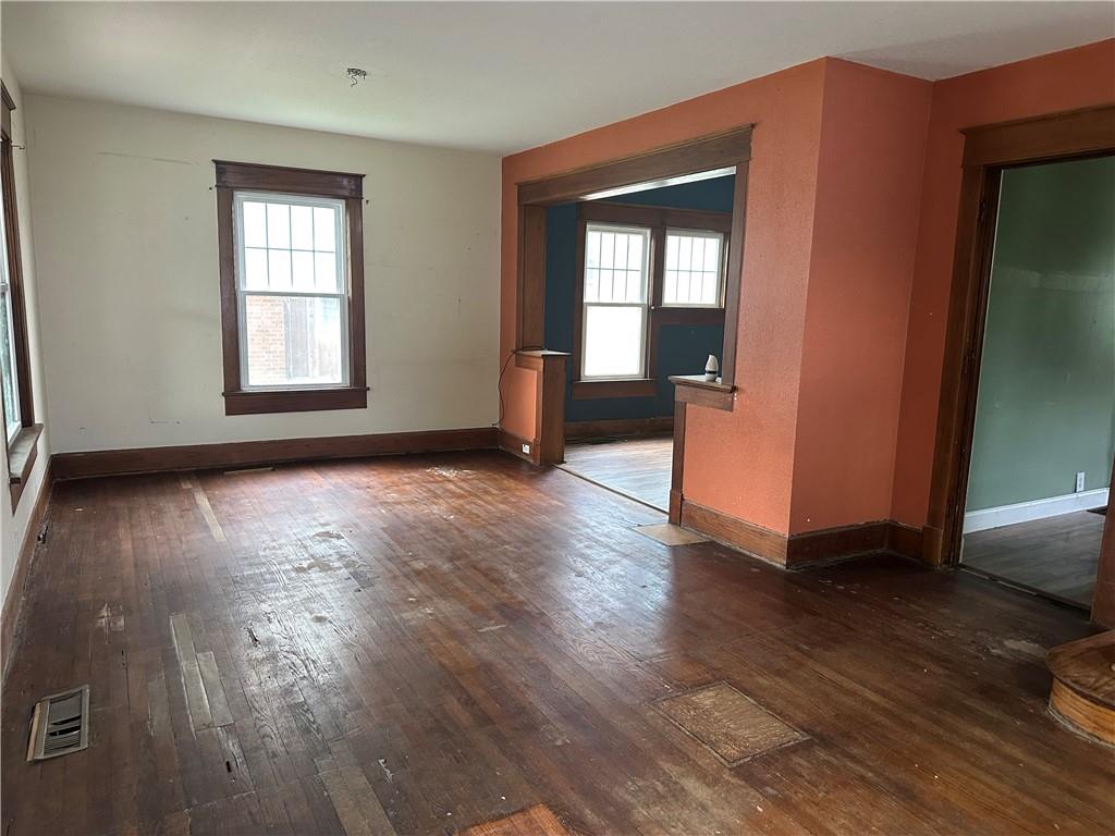 Listing Photo MLS #HMS2598085