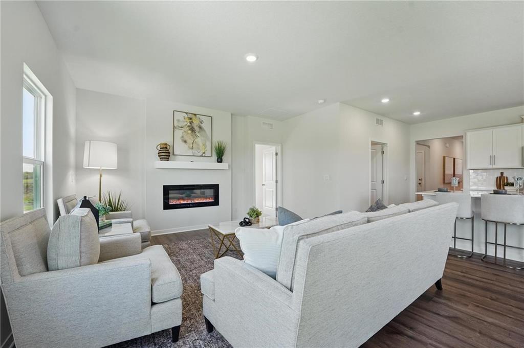 Listing Photo MLS #HMS2600735