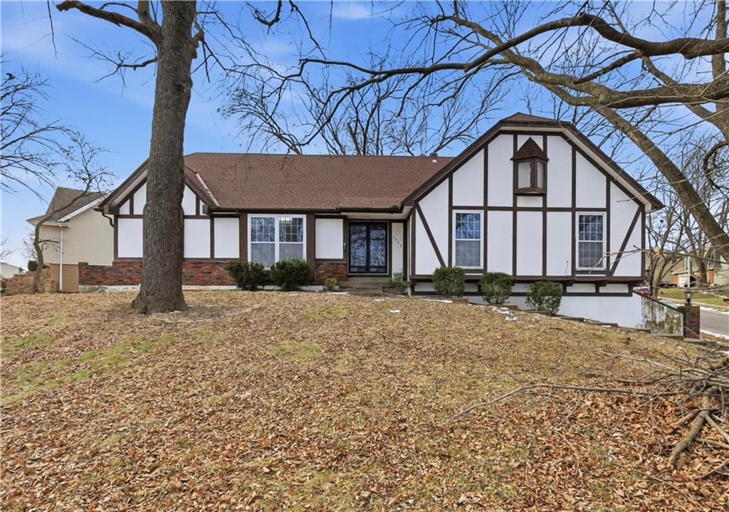 Listing Photo MLS #HMS2600916