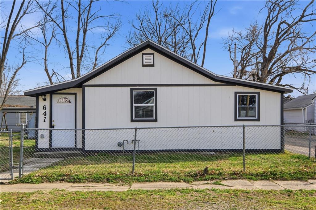 Listing Photo MLS #HMS2601272