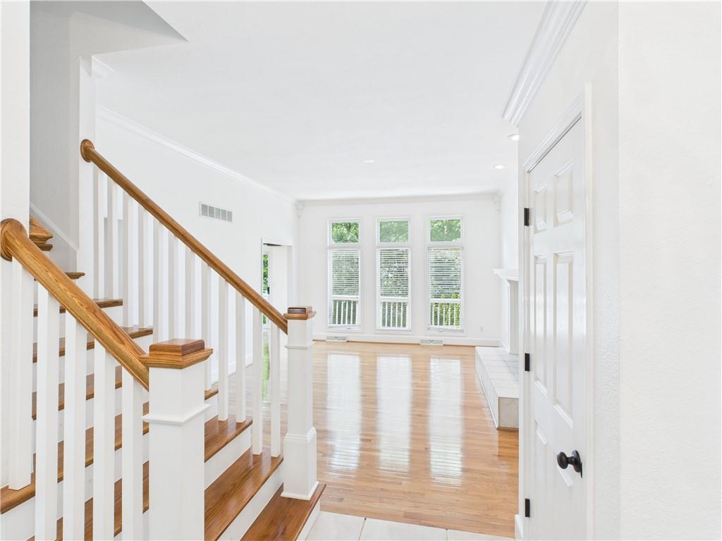 Listing Photo MLS #HMS2602051