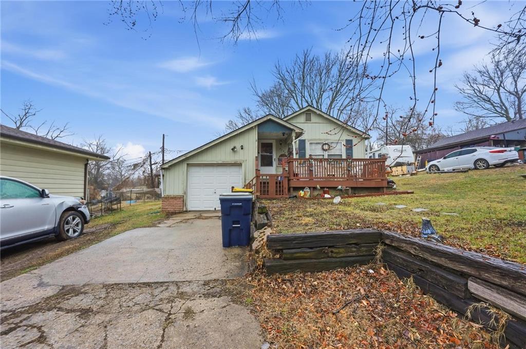 Listing Photo MLS #HMS2603993