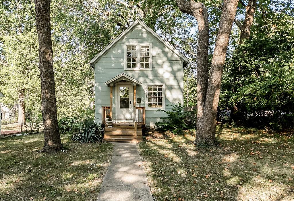 Listing Photo MLS #HMS2604322