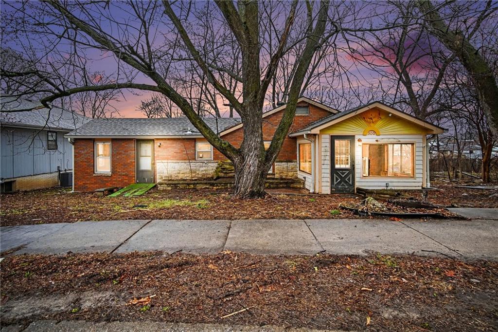 Listing Photo MLS #HMS2605098