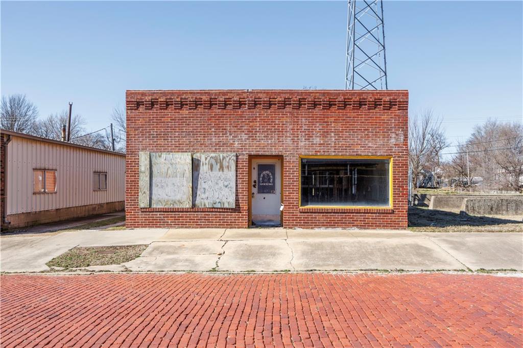 Listing Photo MLS #HMS2605117