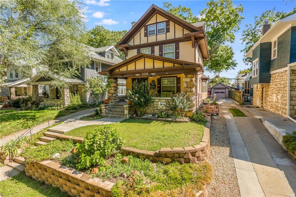 Listing Photo MLS #HMS2605378