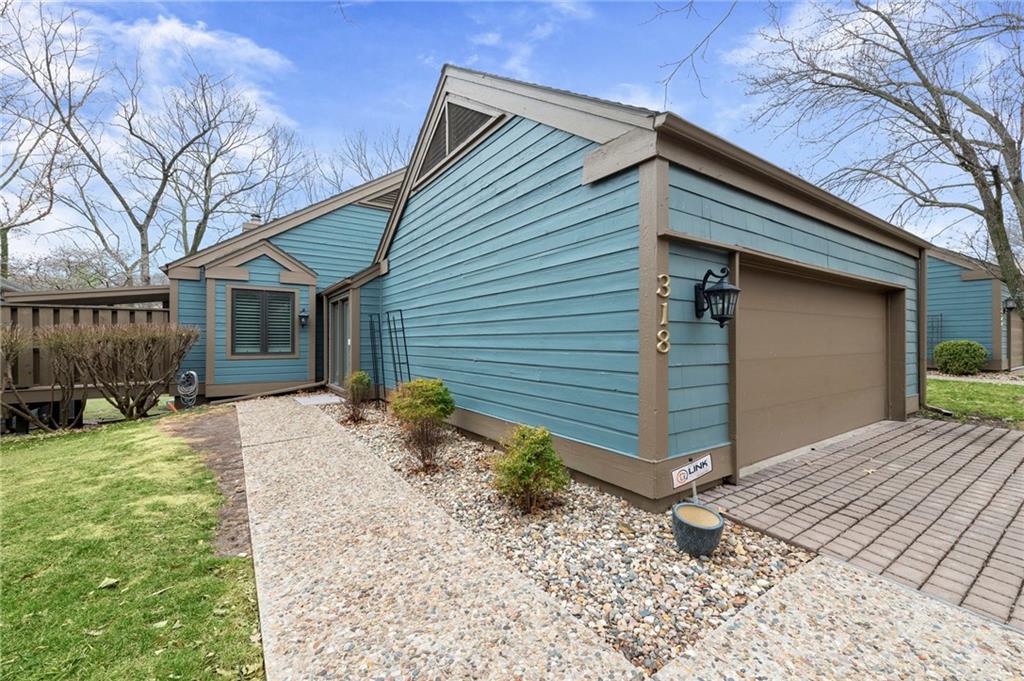 Listing Photo MLS #HMS2605524