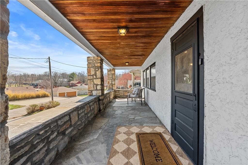 Listing Photo MLS #HMS2606682