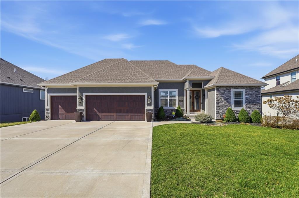 Listing Photo MLS #HMS2606726