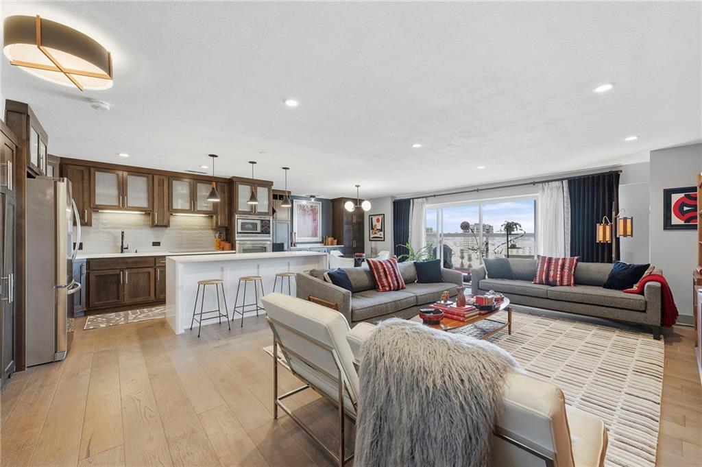 Listing Photo MLS #HMS2607039