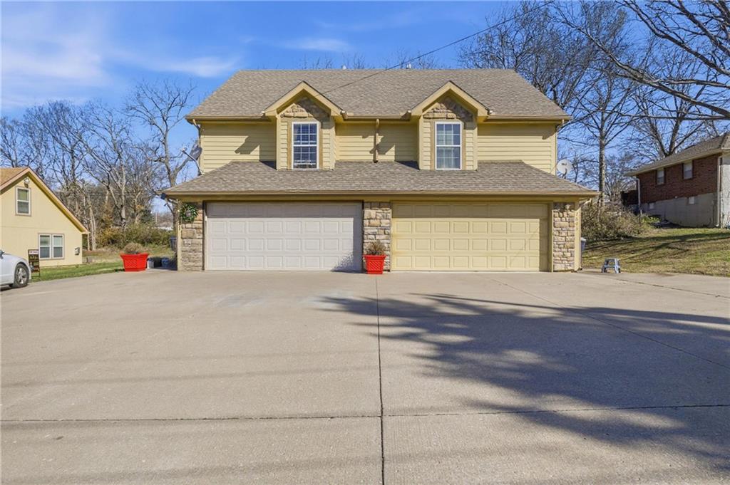 Listing Photo MLS #HMS2607073