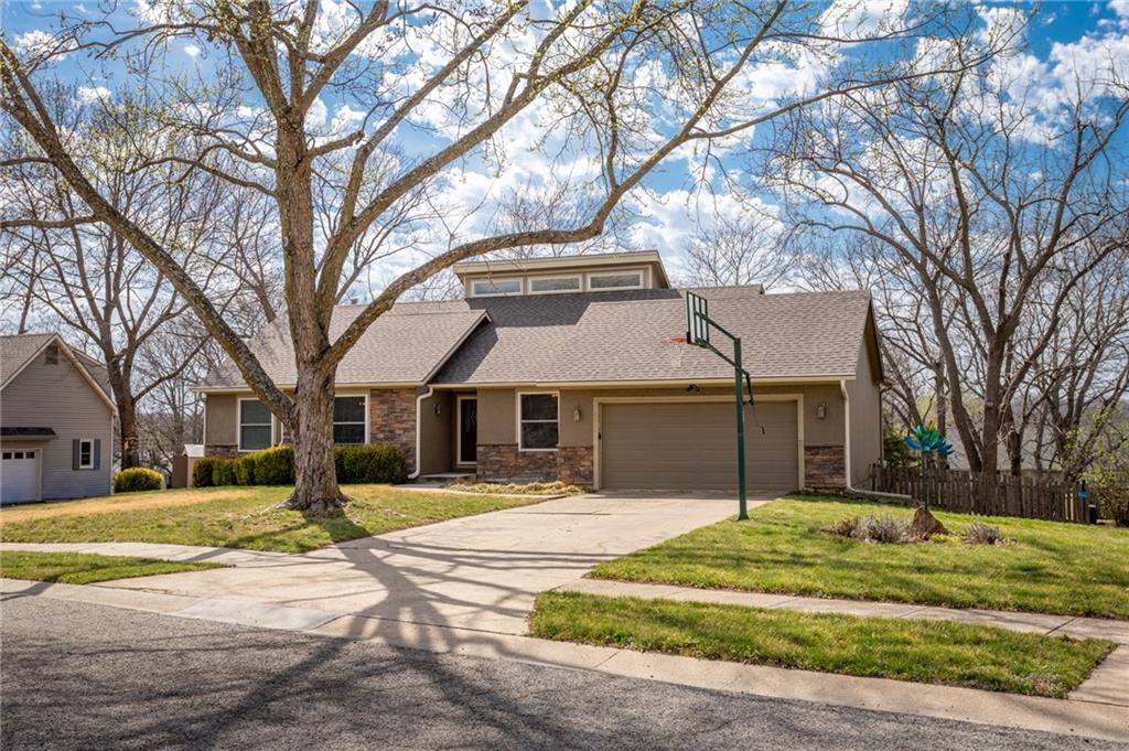 Listing Photo MLS #HMS2607240