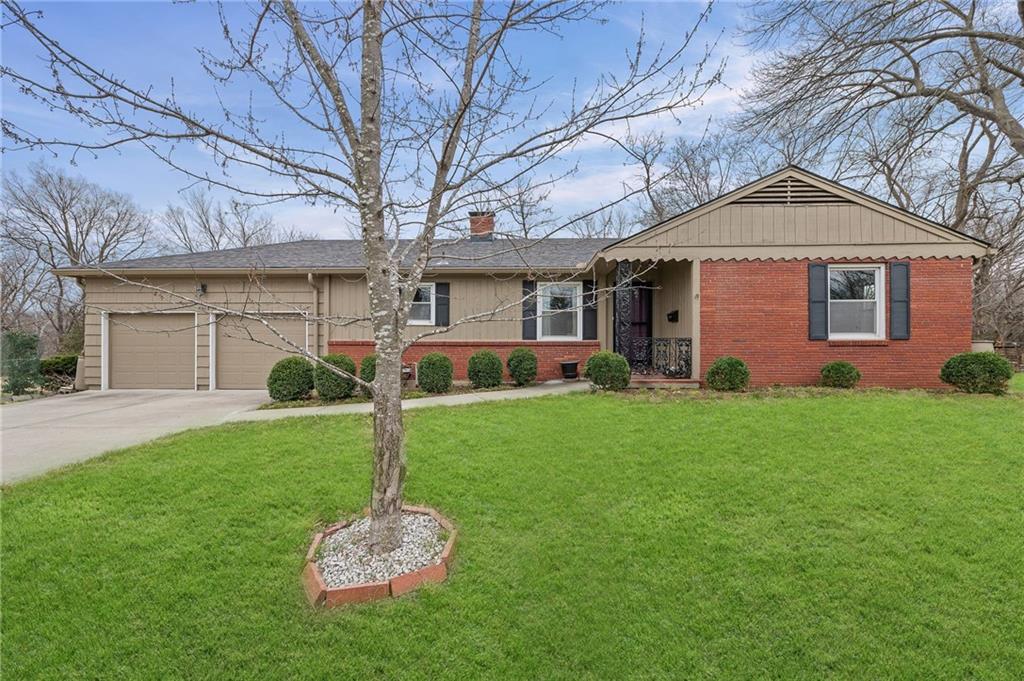 Listing Photo MLS #HMS2608032