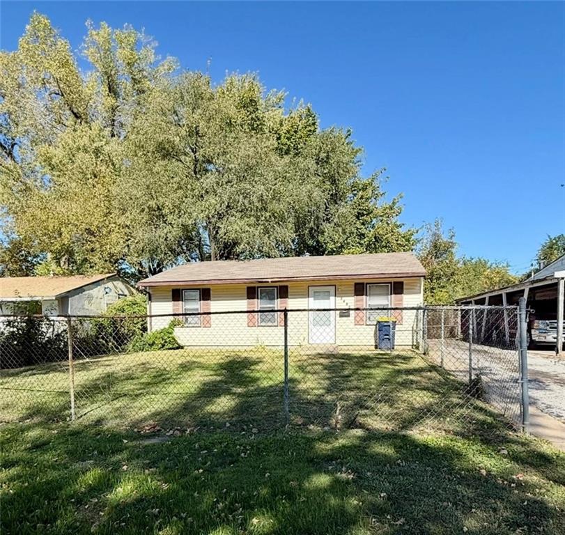 Listing Photo MLS #HMS2608093