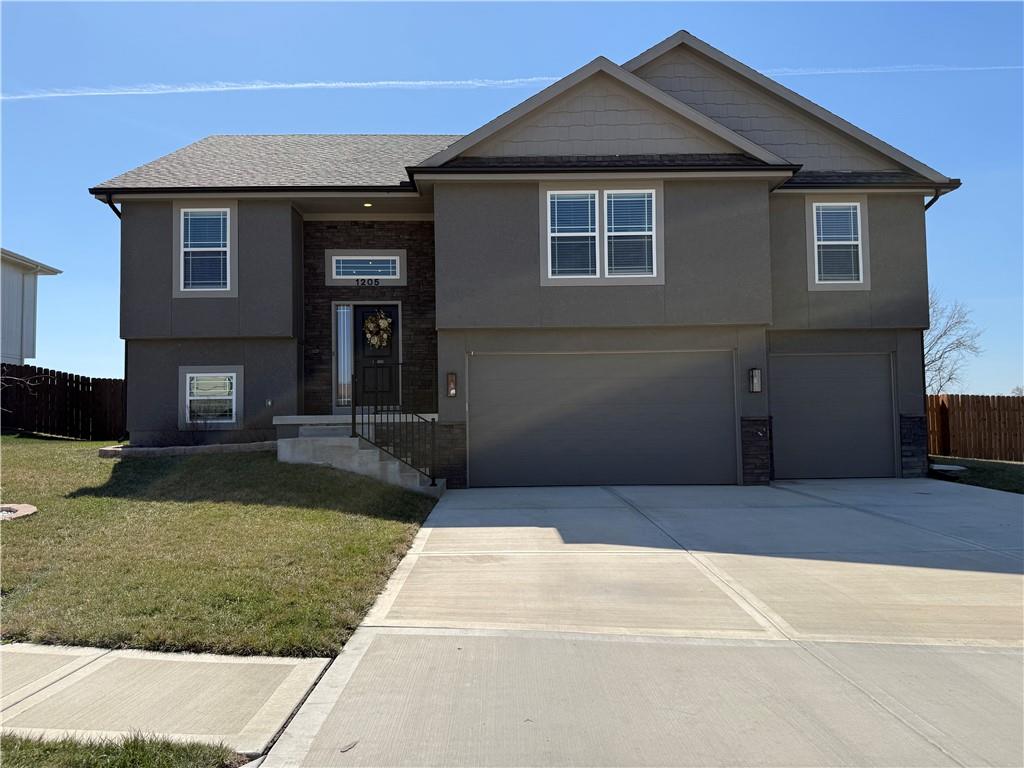 Listing Photo MLS #HMS2608127