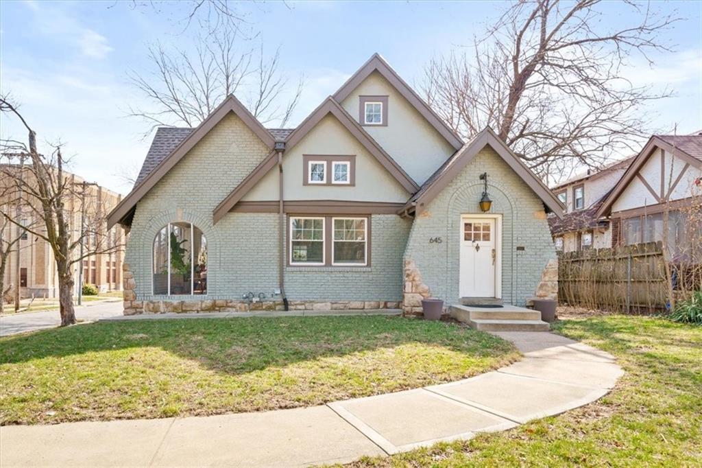 Listing Photo MLS #HMS2608369