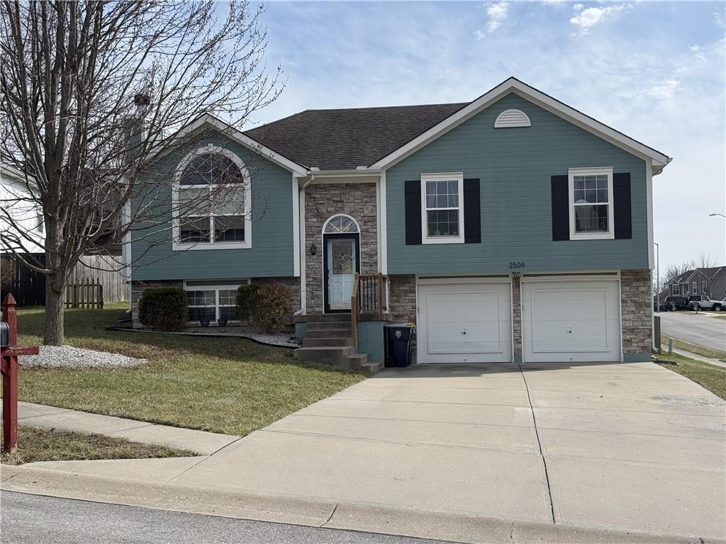 Listing Photo MLS #HMS2608571