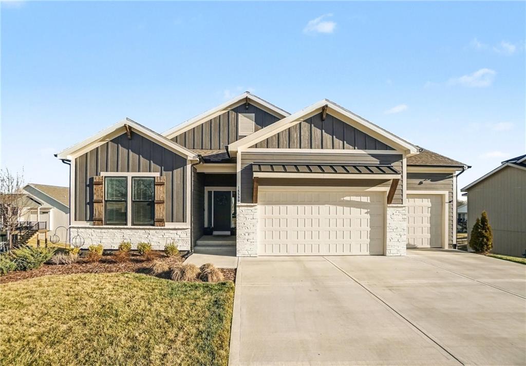 Listing Photo MLS #HMS2608748