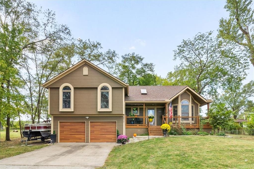 Listing Photo MLS #HMS2608806