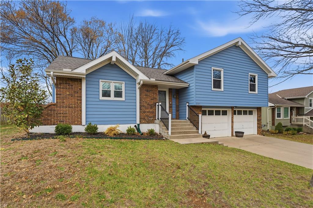 Listing Photo MLS #HMS2608977