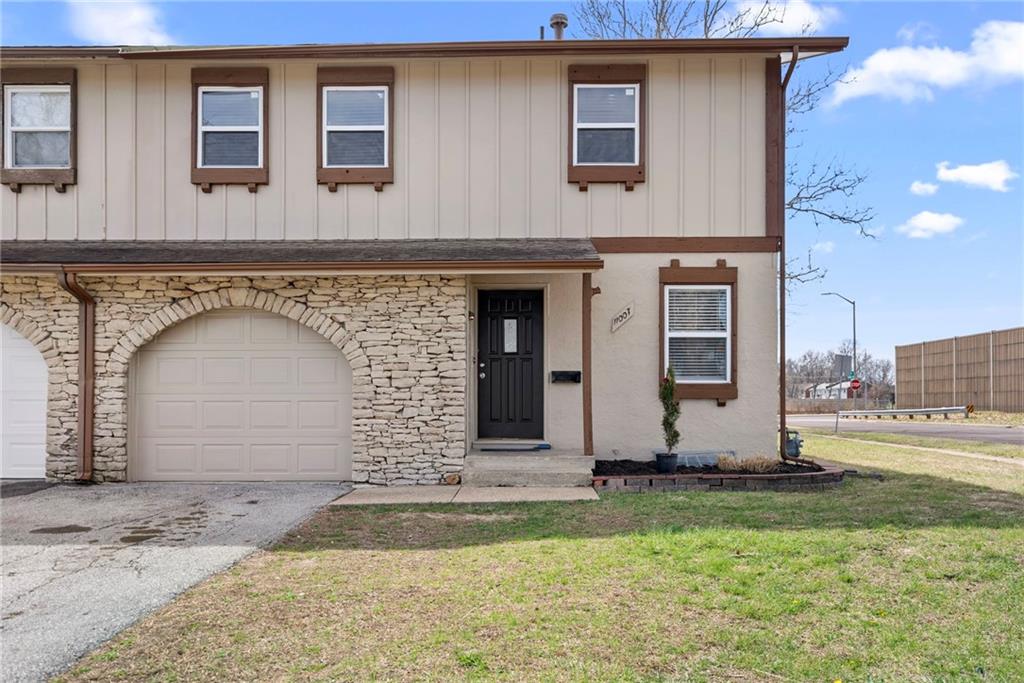 Listing Photo MLS #HMS2609096