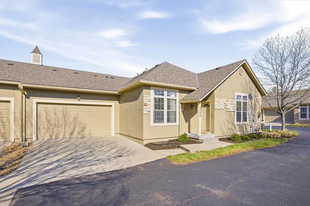 Listing Photo MLS #HMS2609422