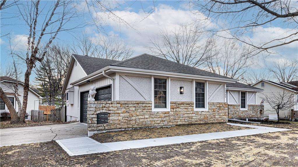 Listing Photo MLS #HMS2609436