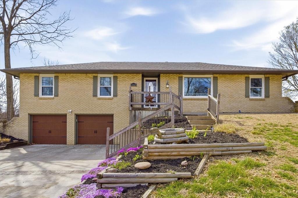 Listing Photo MLS #HMS2609506