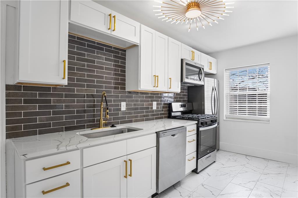 Listing Photo MLS #HMS2609761