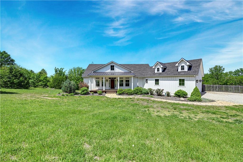 Listing Photo MLS #HMS2610063