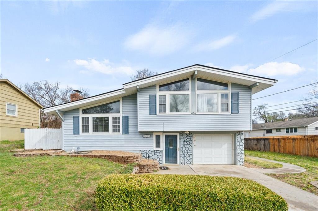 Listing Photo MLS #HMS2610138