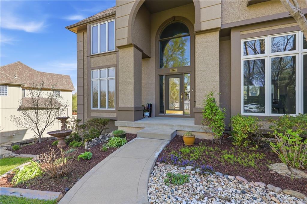 Listing Photo MLS #HMS2610231