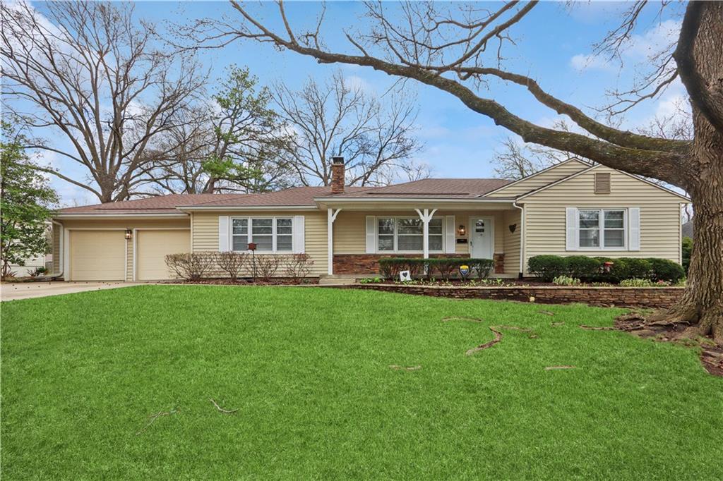 Listing Photo MLS #HMS2610312