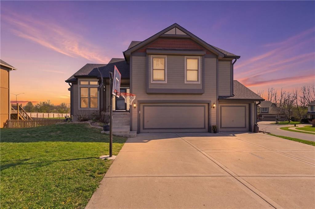 Listing Photo MLS #HMS2610740