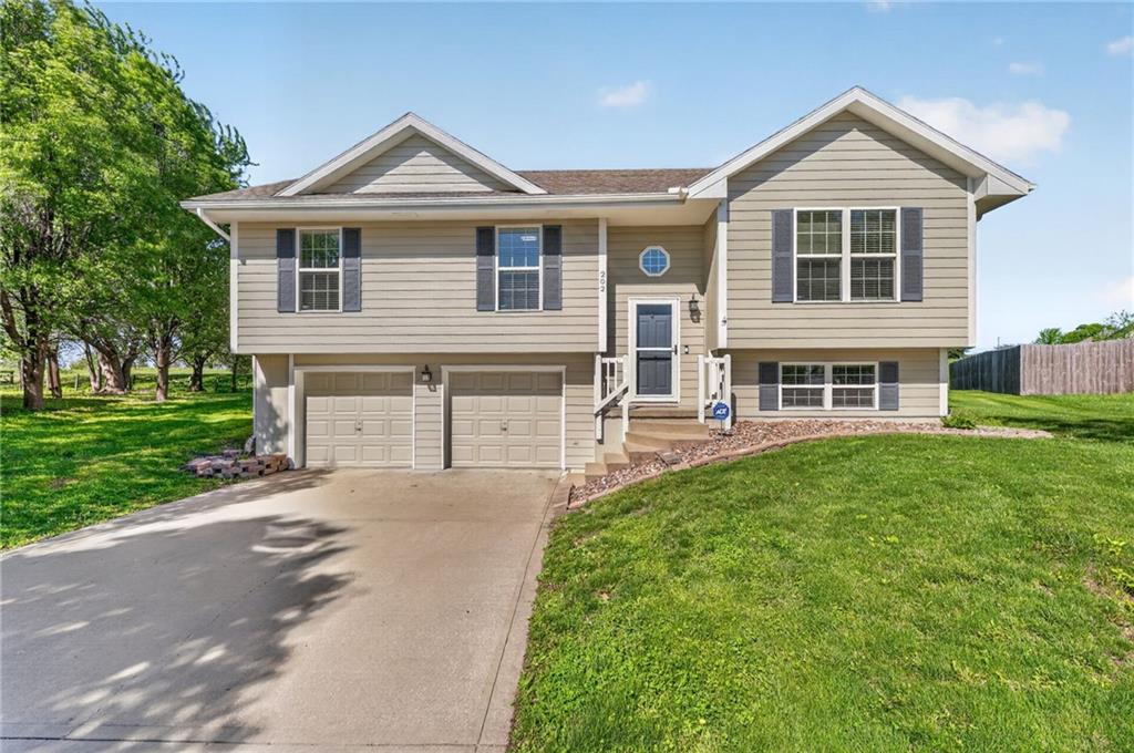 Listing Photo MLS #HMS2611840