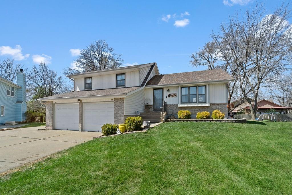 Listing Photo MLS #HMS2611883