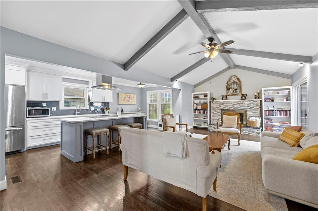 Listing Photo MLS #HMS2612095