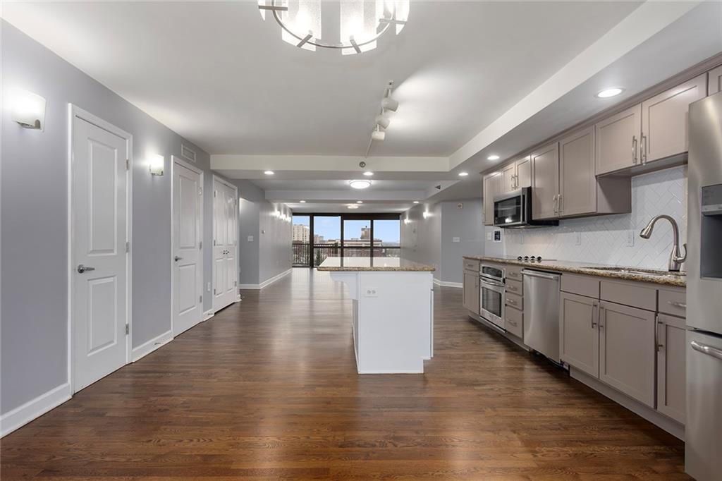 Listing Photo MLS #HMS2612347