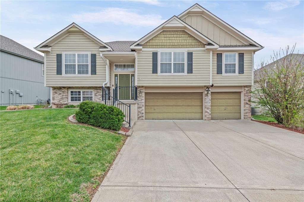 Listing Photo MLS #HMS2612391