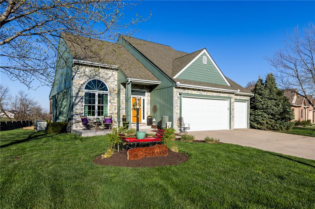 Listing Photo MLS #HMS2612667