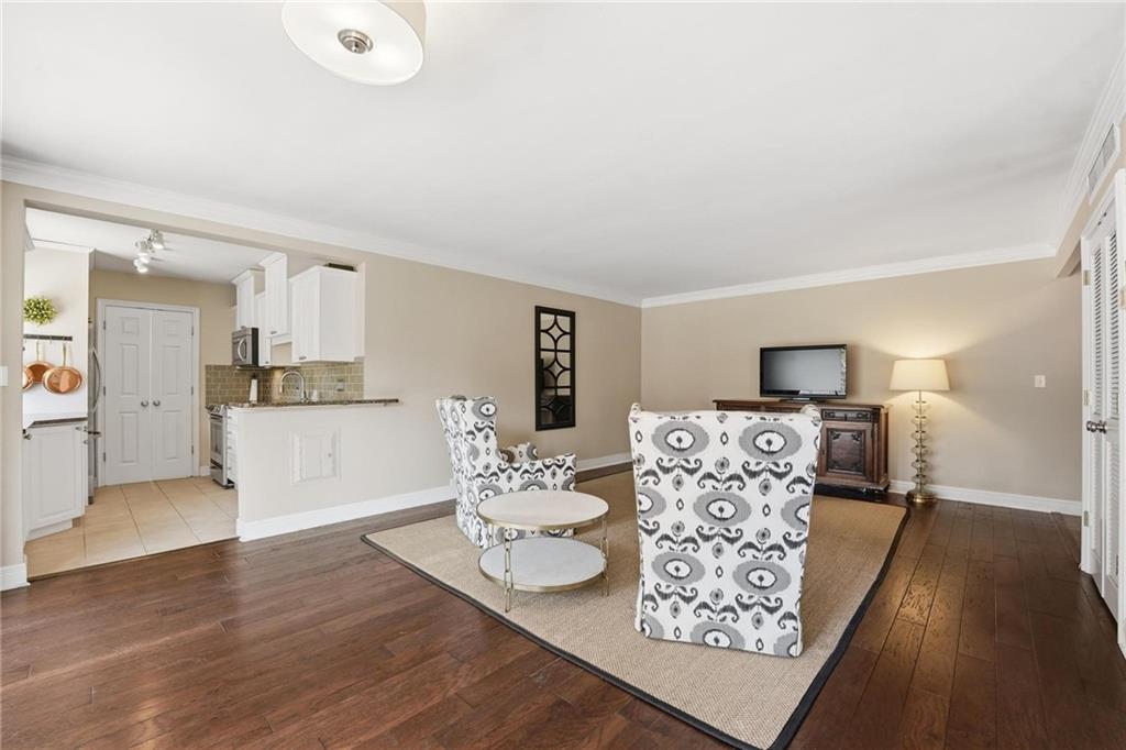 Listing Photo MLS #HMS2612948