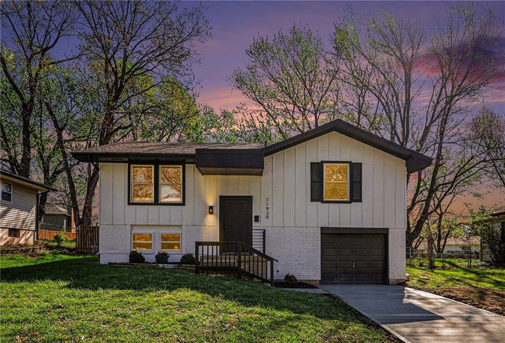 Listing Photo MLS #HMS2613322