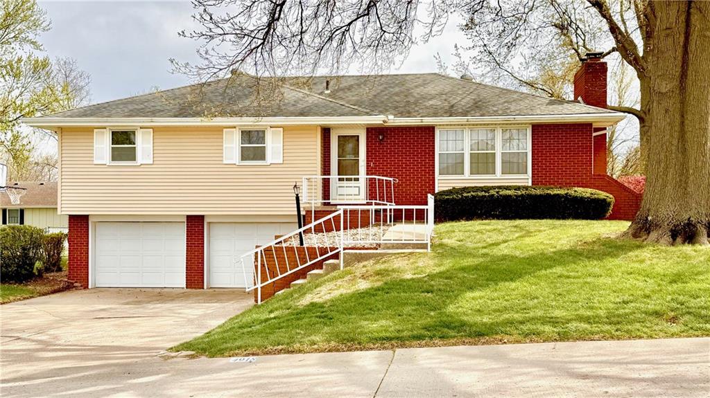 Listing Photo MLS #HMS2613611