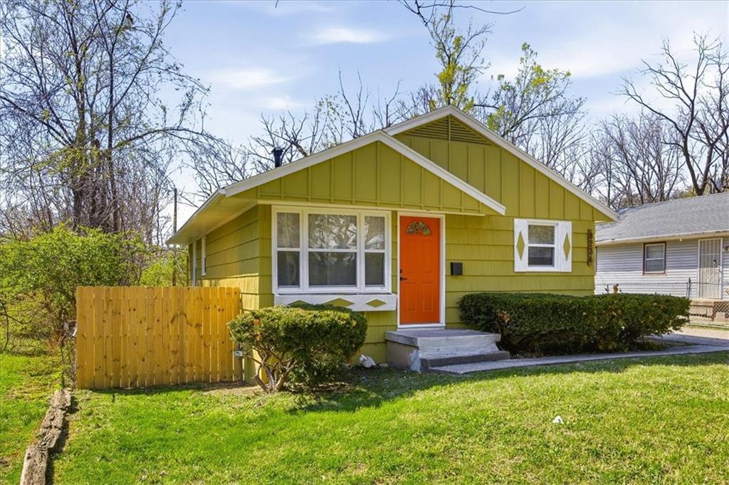 Listing Photo MLS #HMS2613730