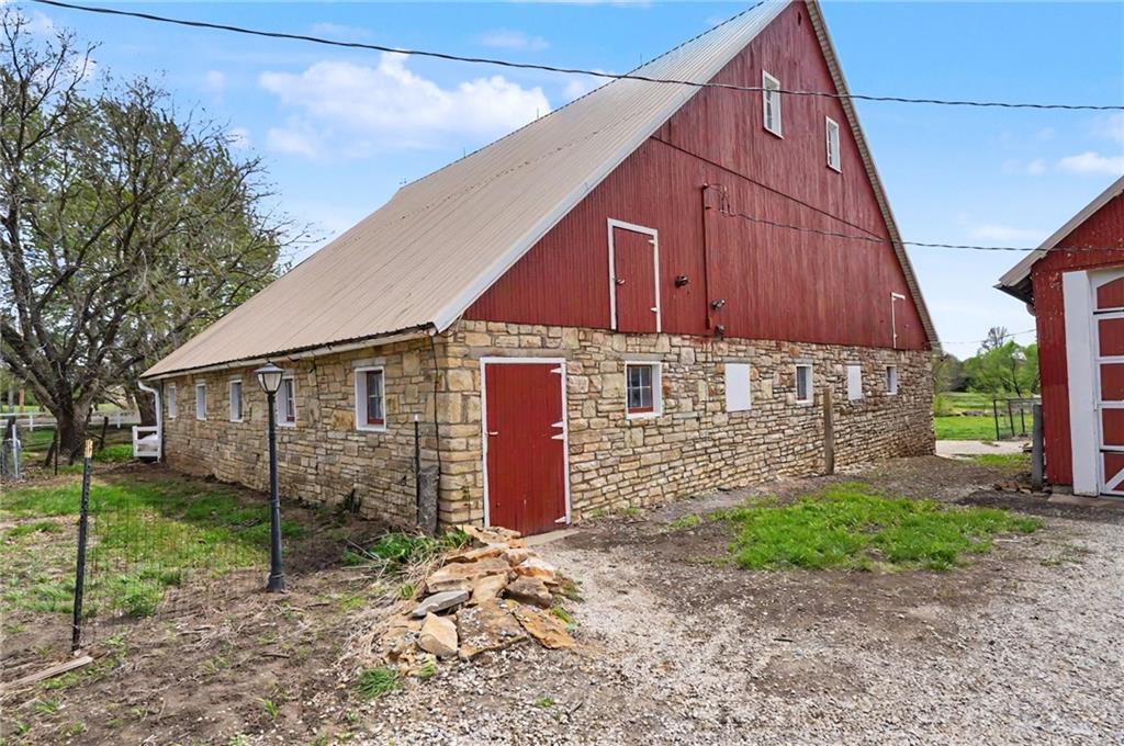 Listing Photo MLS #HMS2614179