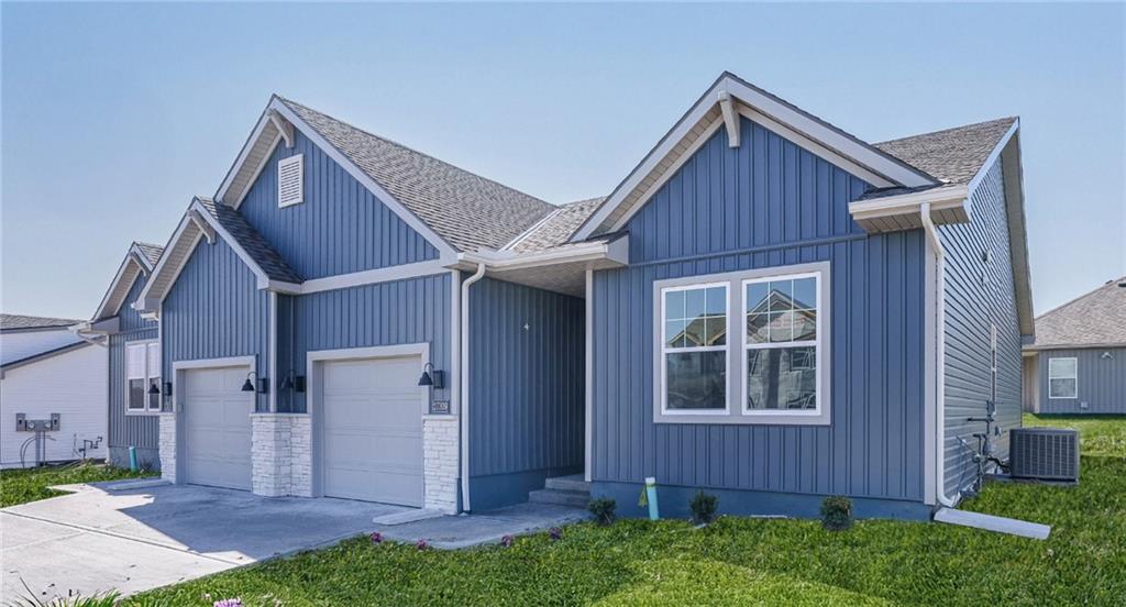 Listing Photo MLS #HMS2614189