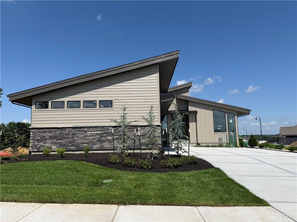 Listing Photo MLS #HMS2614599